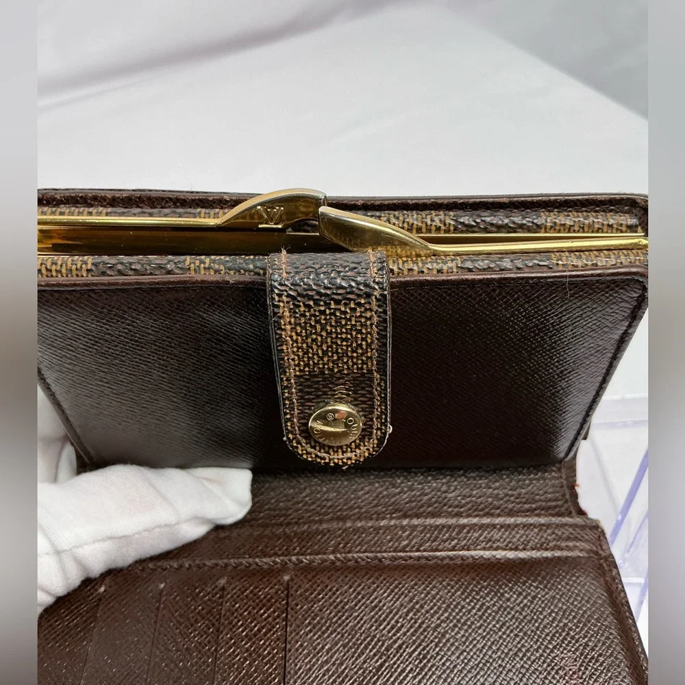 Louis Vuitton Damier Ebene Canvas Checkered Wallet kiss lock